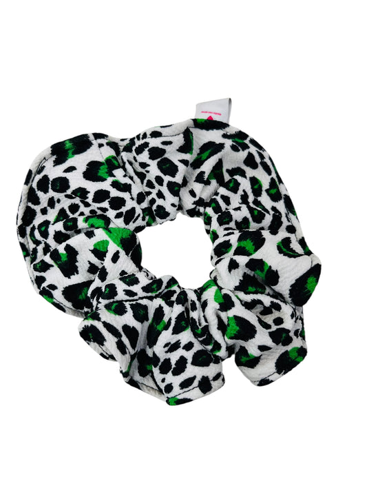 Scrunchie print blanco y negro